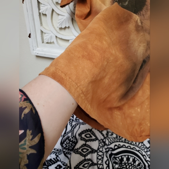 The Mountain Big Retriever Dog Face T-shirt Retired Rare XL - Picture 4 of 7